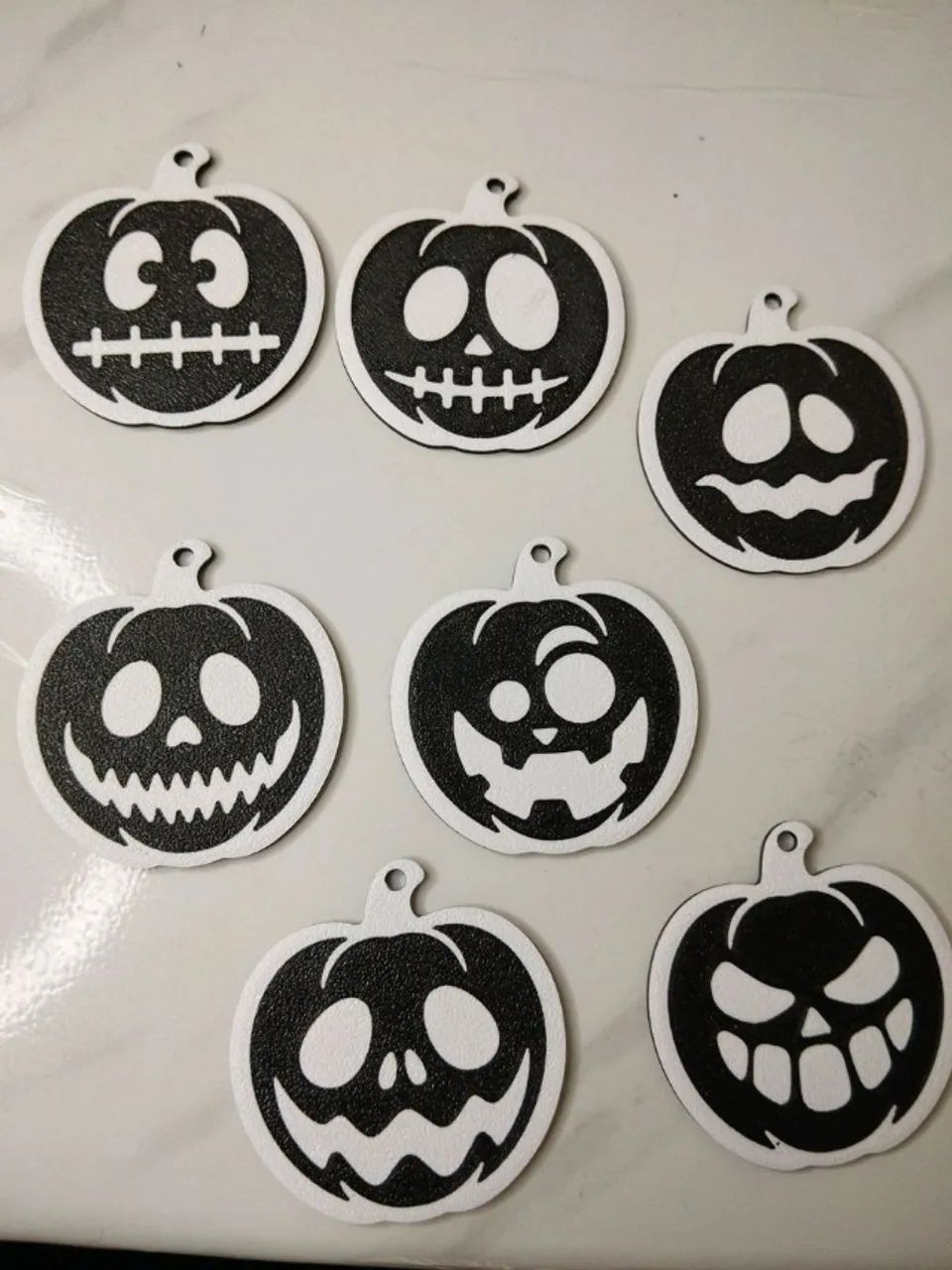 chaveiros halloween abóbora - Foto 2