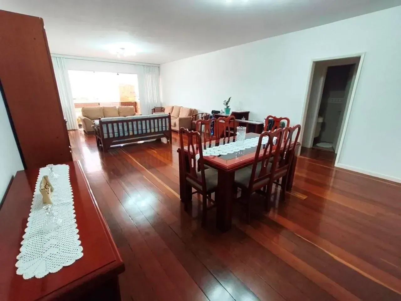 AMPLO APARTAMENTO COM 4 QUARTOS, 2 SUITES, 3 VAGAS - Foto 2
