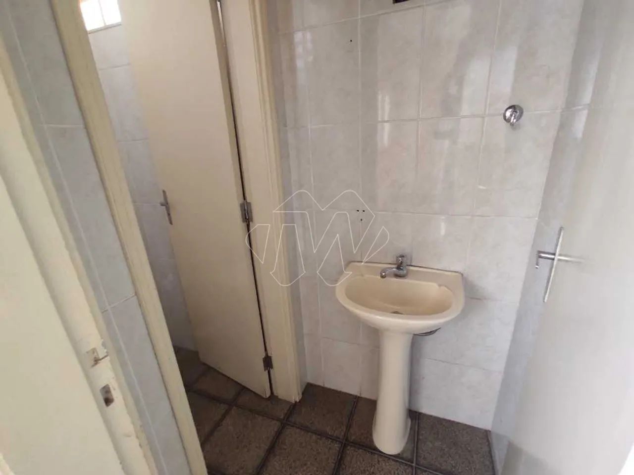 Locação de Comercial / Sala na cidade de Araraquara - Foto 4