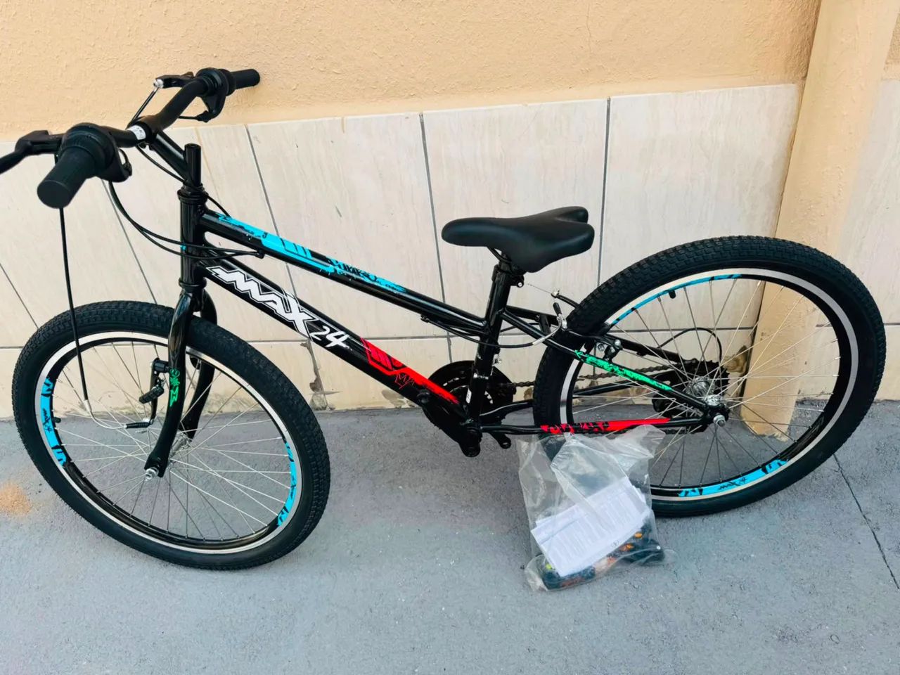 Bicicleta Caloi nunca usada na caixa 