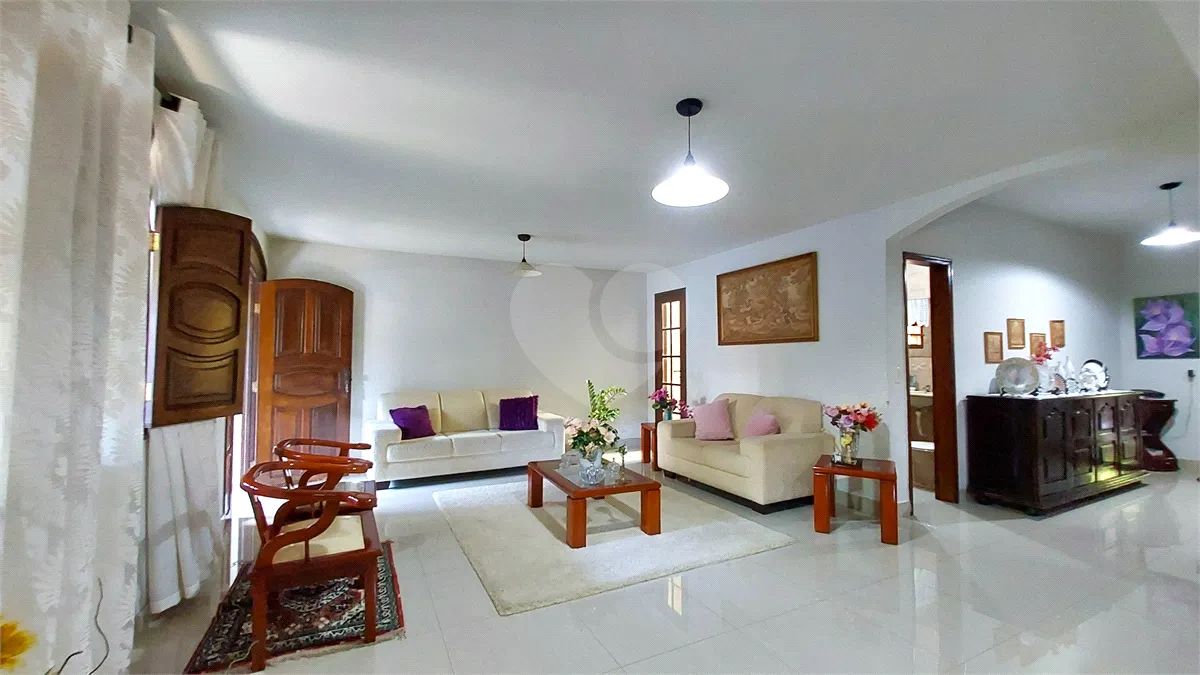 Casa com 5 quartos à venda em Morada de camburi - ES