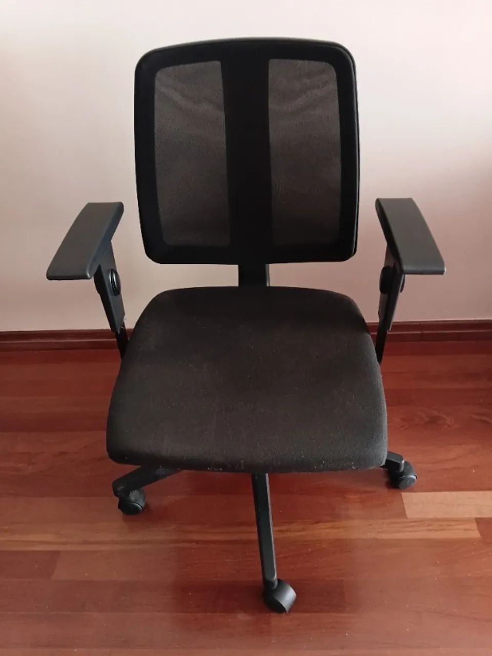Cadeira ergonômica  - Foto 4