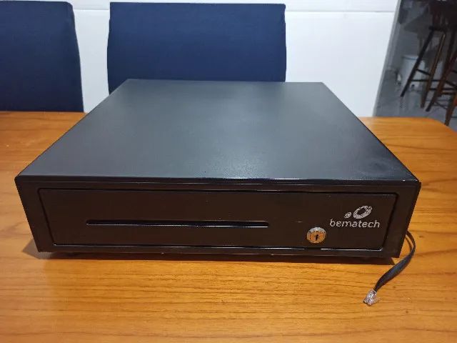Gaveta de Dinheiro Bematech 24V com Chave - Funcionando Perfeitamente - Foto 2