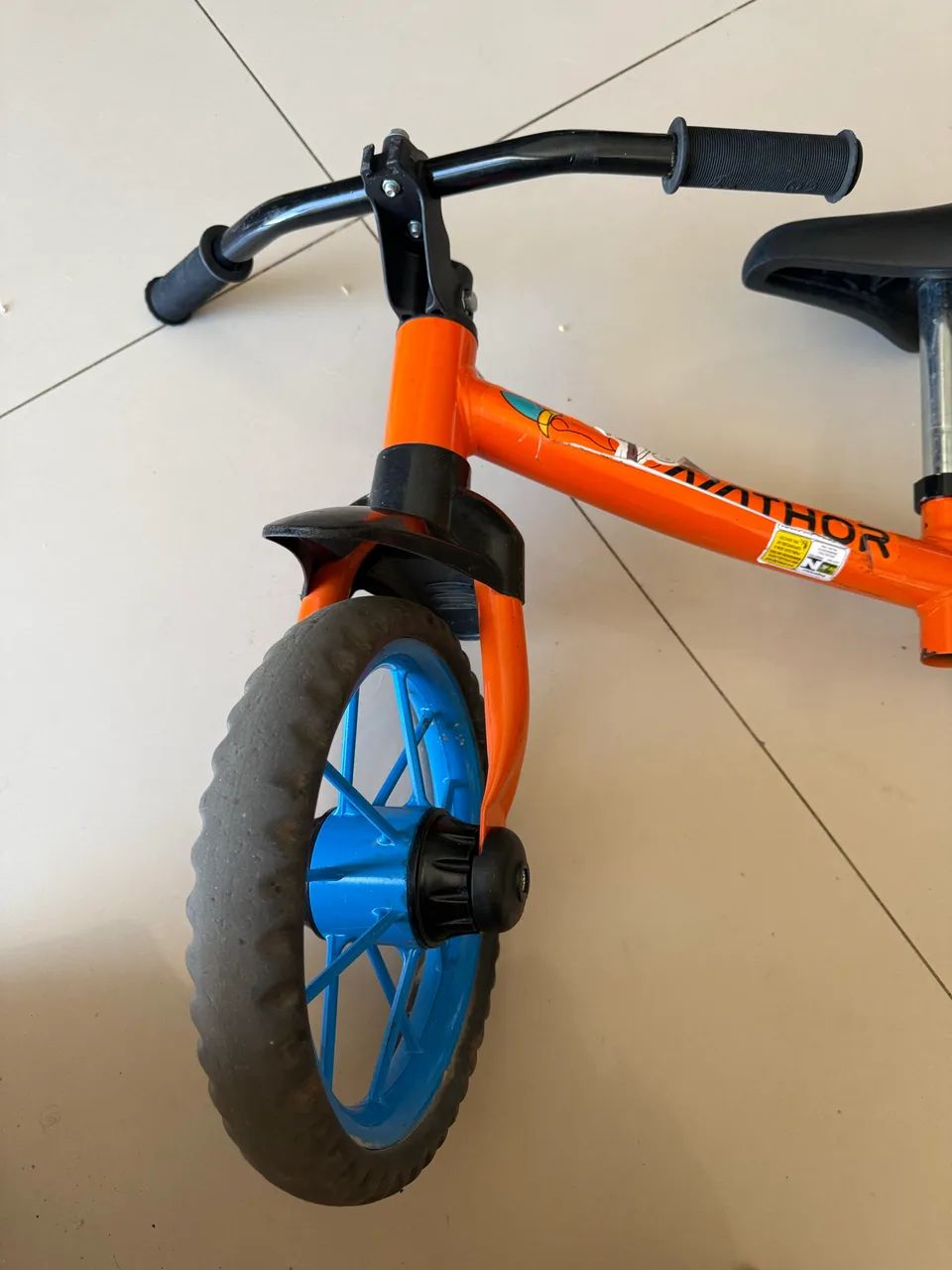 Bicicleta infantil de equilíbrio  - Foto 4