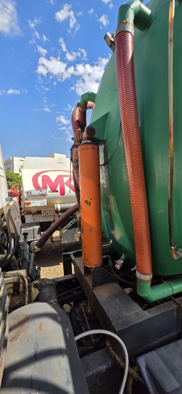 Hidrojato e vácuo caminhão truck VW 14220 - Foto 12