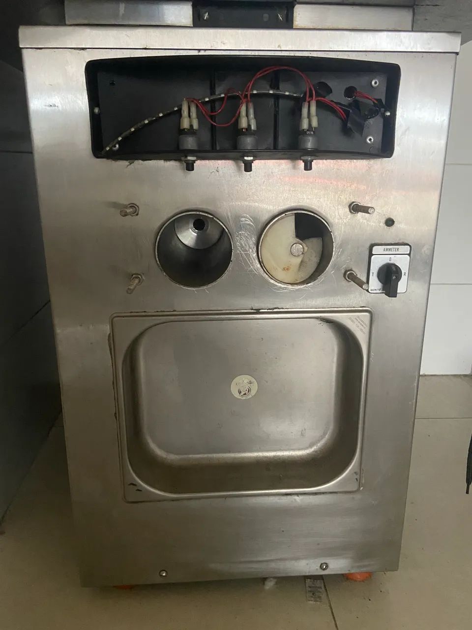 Máquina de sorvete funcionando mais incompleta  - Foto 2