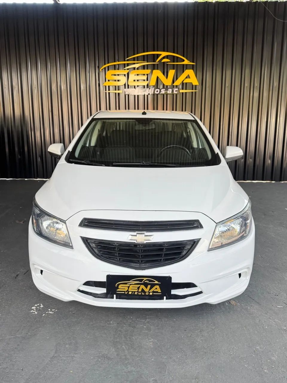 Chevrolet Onix JOY Hatch 1.0 8V Flex Mec. 4P 2019 - Foto 3