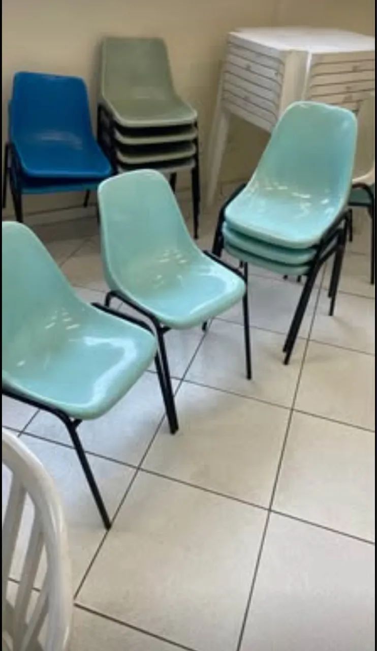Cadeiras de fibra de vidro - antigas Decada de 70 - Foto 2