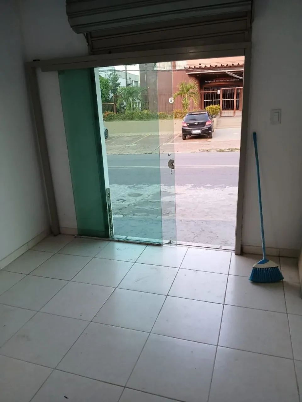 Ponto Comercial Climatiziado Ooopaaa! Baixei aluguel pr 1 Mil  Reais...Bora meu povo! - Foto 2