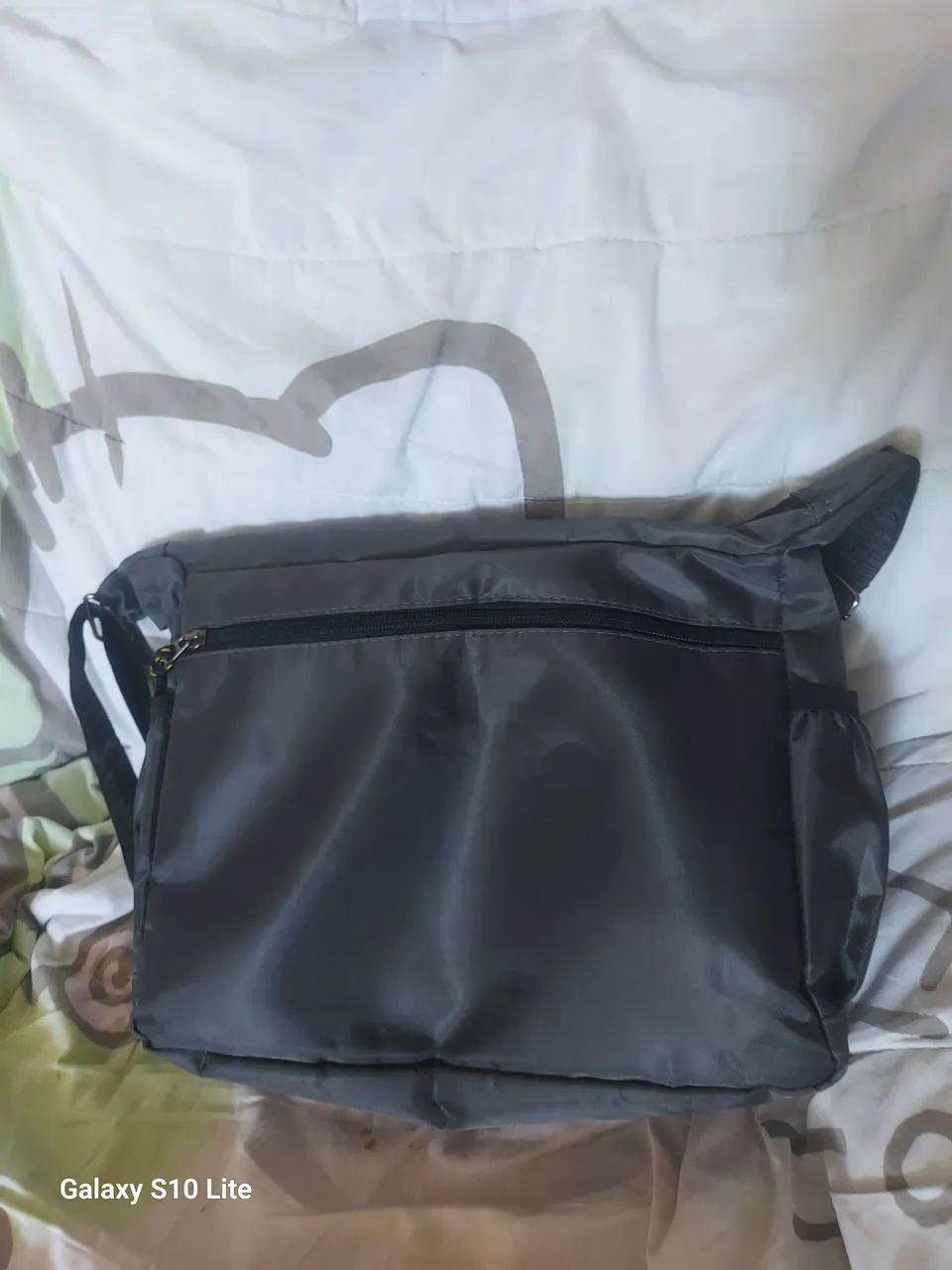 Bolsa transversal cinza - Foto 2