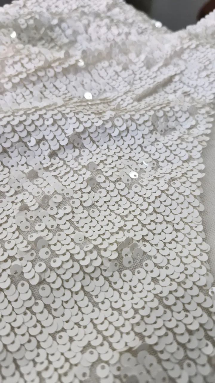 Vestido branco de paetê - Foto 4