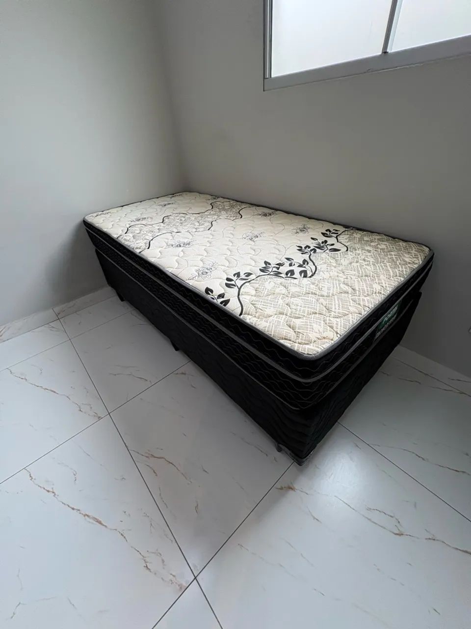 Cama Box Solteiro Ortobom (Pouquíssimo uso)