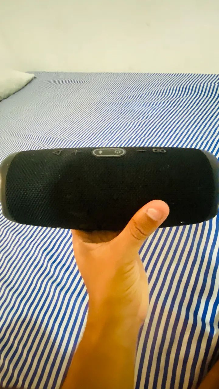 Jbl charge 5 aprova de água  - Foto 4