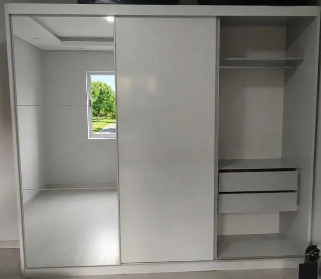 Guarda-Roupa Casal 2,40m com Espelho Inteiro, Gavetas e Cabideiros Branco - Foto 3