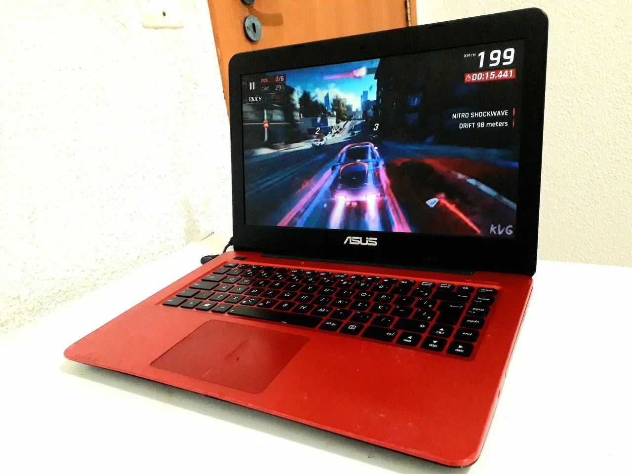 Notebook Asus i3 4005U 1.70GHz, 4GB de RAM DDR3, 500GB de HD e tela de 14 POLEGADAS - Foto 4