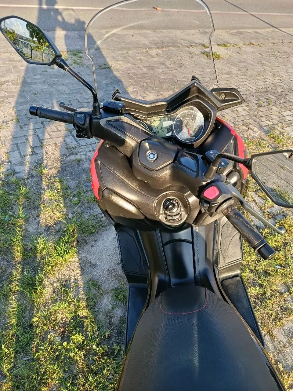 *YAMAHA XMAX 250 CC ESTADO DE NOVA  - Foto 5
