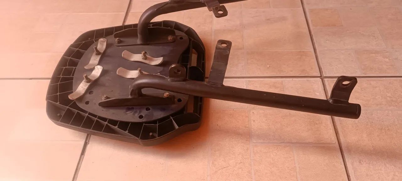 Suporte paga baú scram411