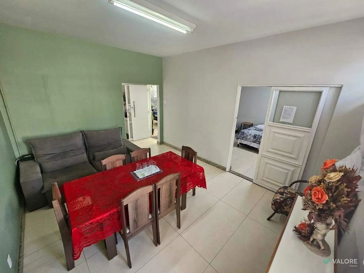 Casa Comercial com 7 Quartos e 4 banheiros à Venda, 468 m² - Foto 3