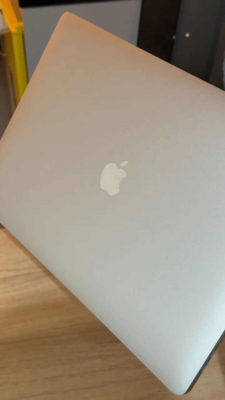 MacBook Pro 2017 | 16GB Ram | Intel Core i7 | 512GB SSD | 15 Pol