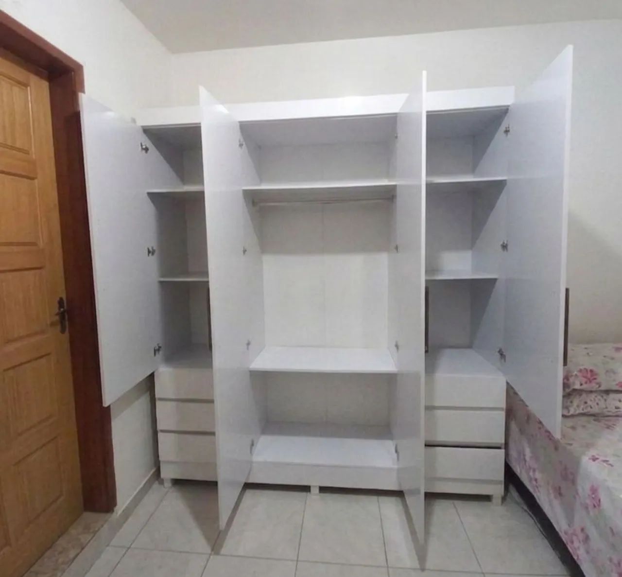 Guarda Roupas - Foto 2