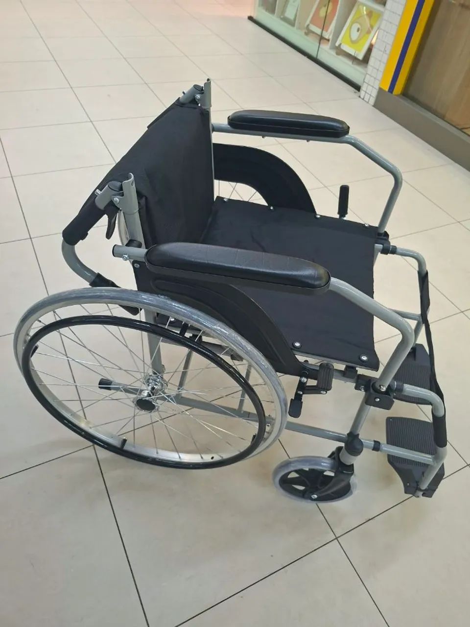 Cadeira de rodas até 120kg - Foto 2