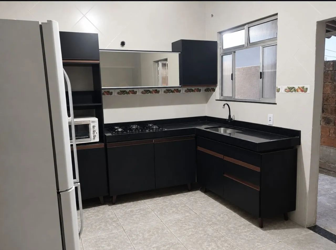 Casa semi-mobiliada