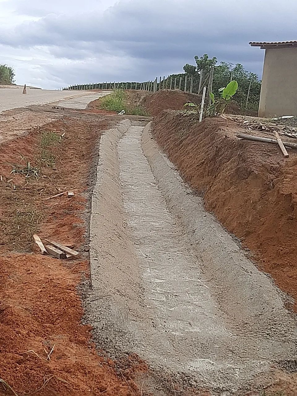 Preciso de sargeteiro e ajundante  - Foto 3