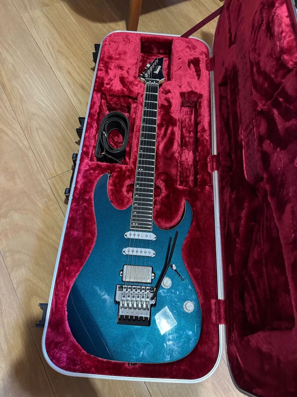 Ibanez RG Prestige JAPAN 5440c - Instrumentos musicais