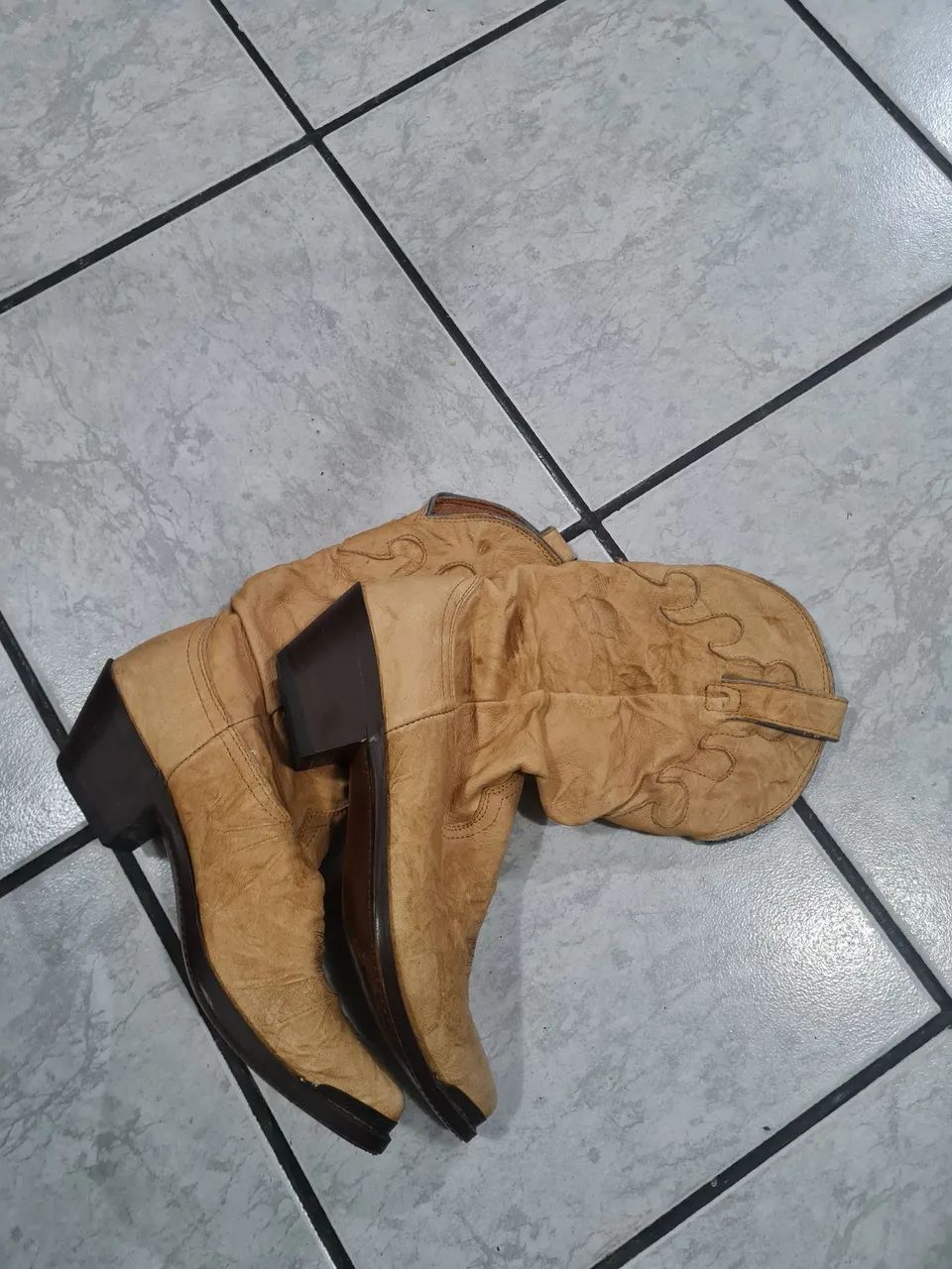 Bota de couro amarelada legítima - comprada nos EUA - 2005 - Foto 3