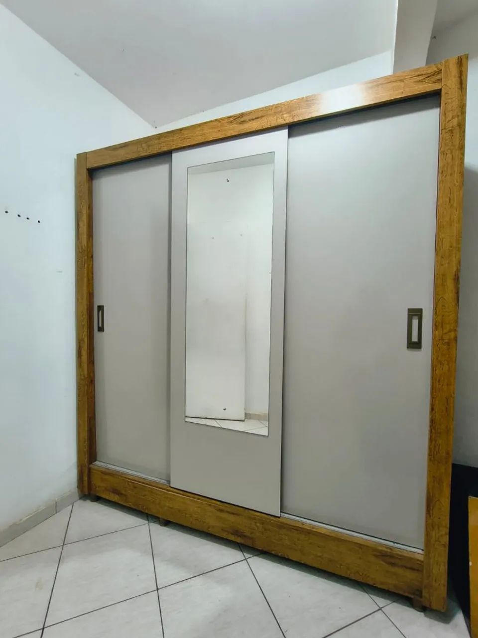 Guarda roupas 