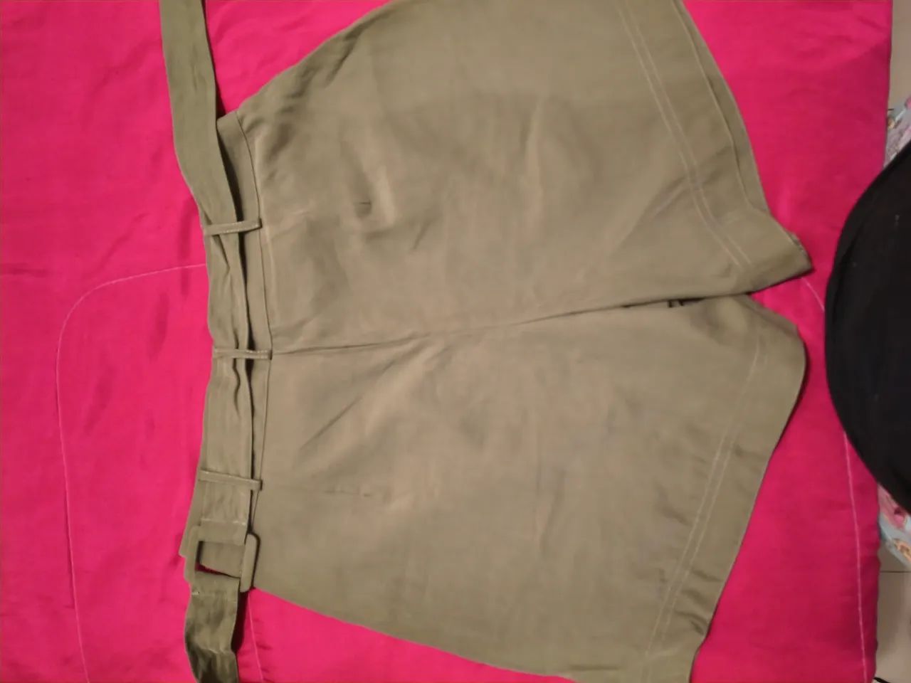 Short Alfaiataria Verde com Cinto Riachuelo Tam G  - Foto 2
