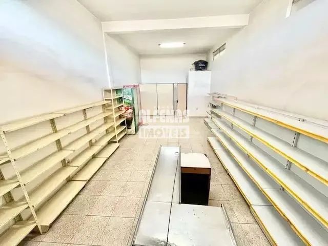 Loja Comercial - Vila Beneves, Contagem  Aproximadamente 65 m² - Foto 2