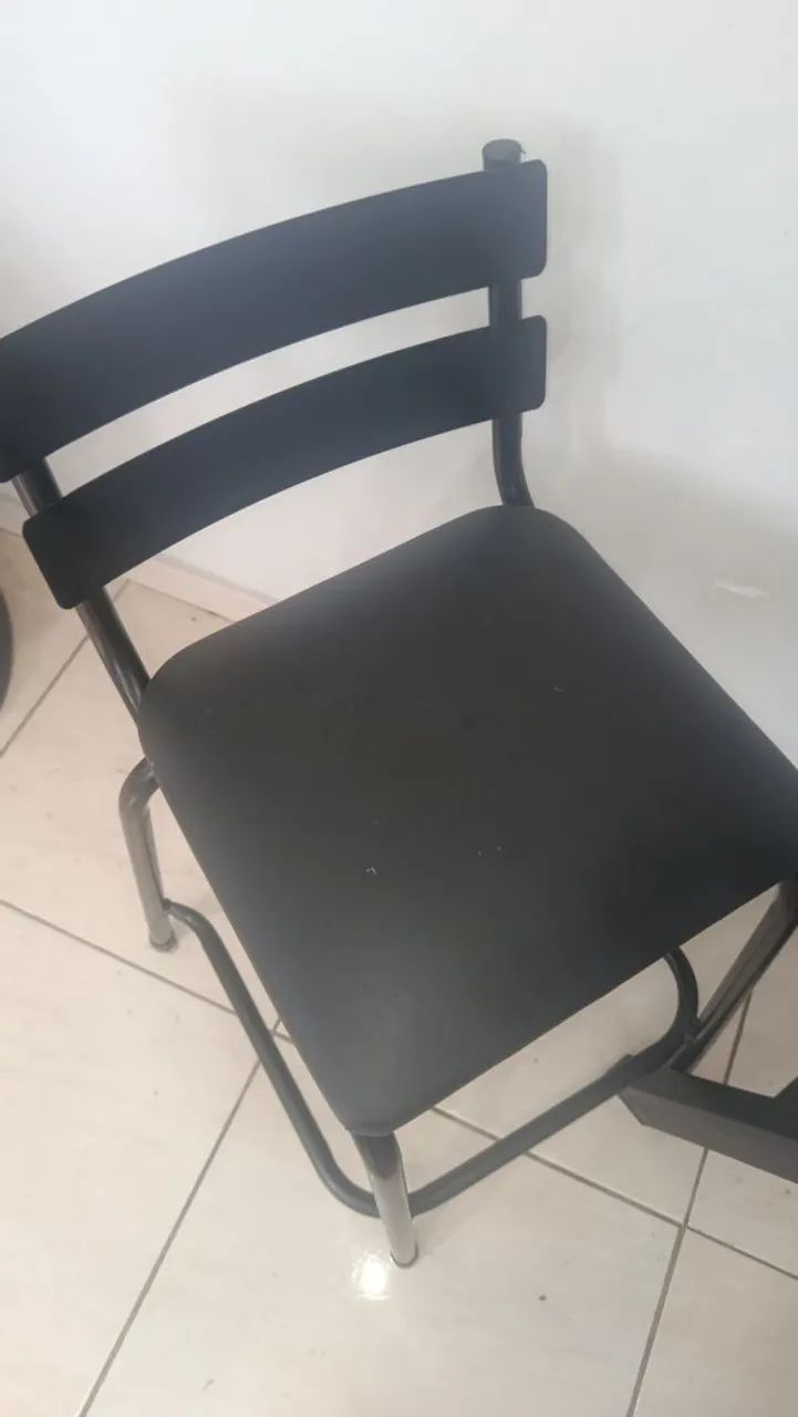 Mesa e cadeiras  - Foto 4