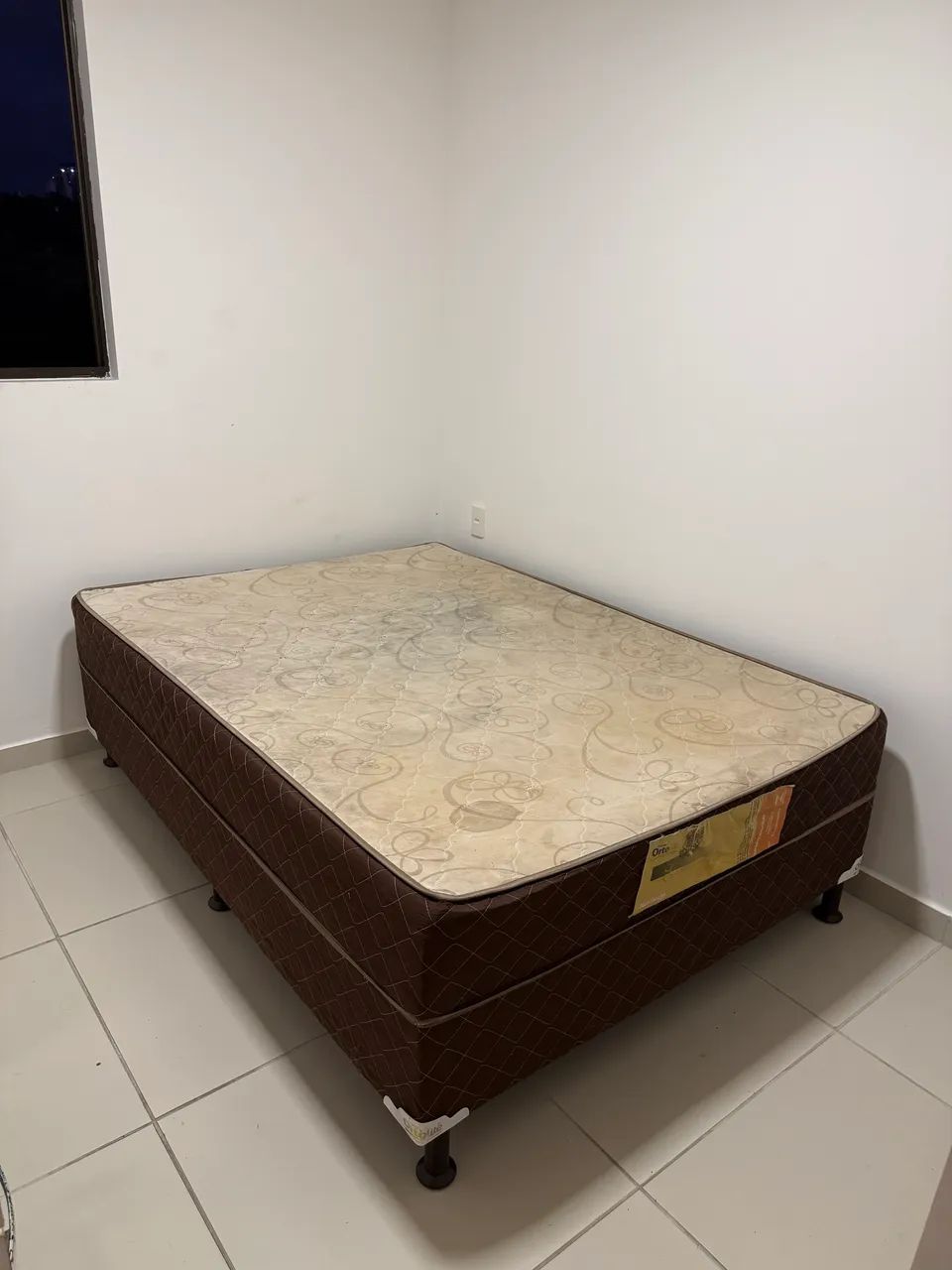 Vendo 2 camas usadas 