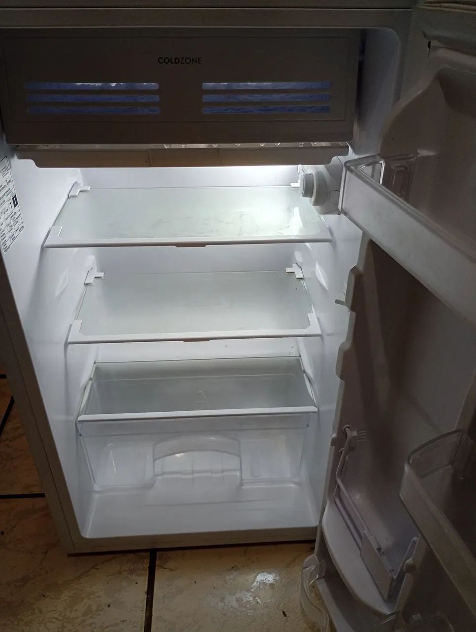 Frigobar Eletrolux 