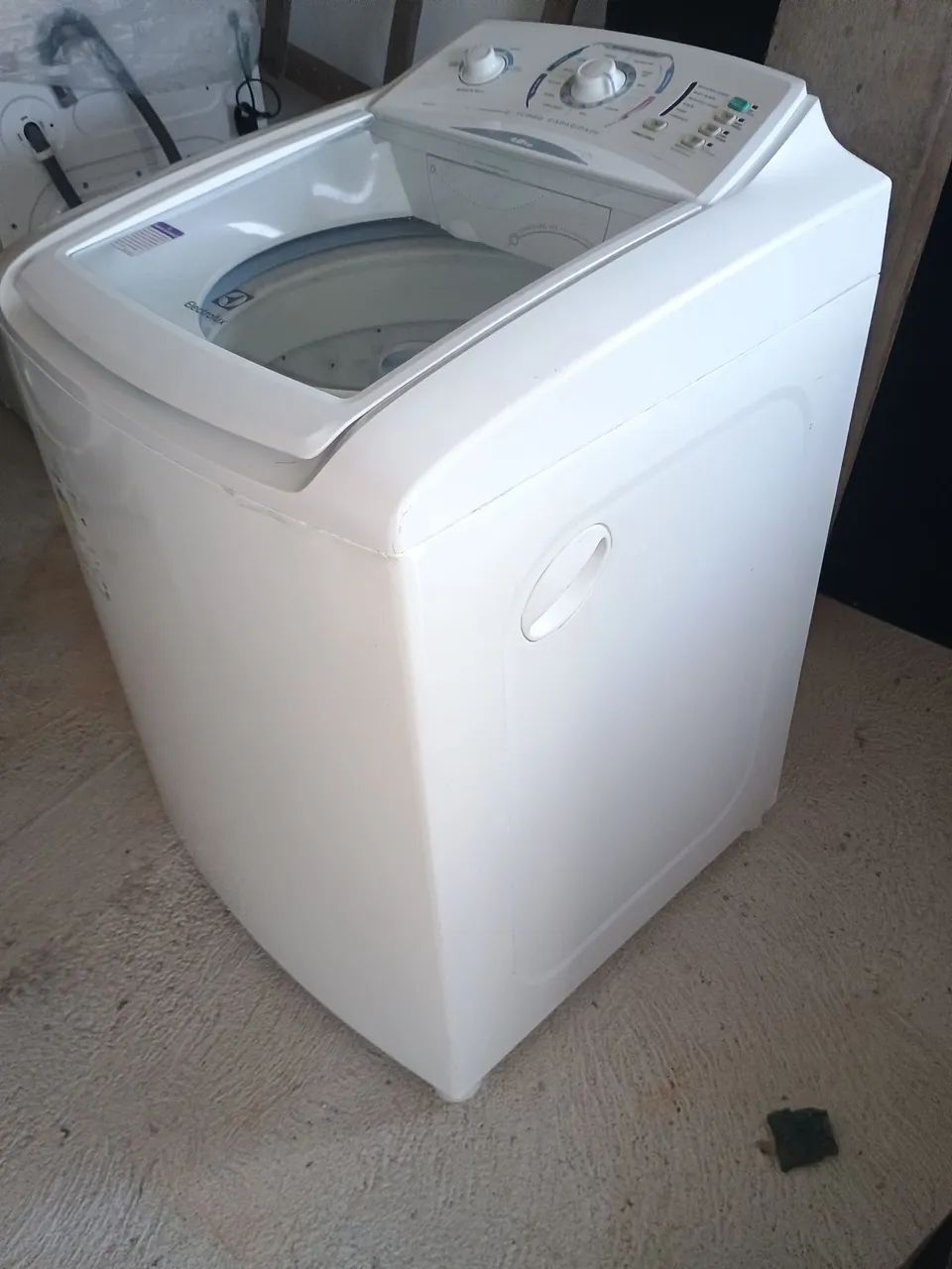 Lavadora Eletrolux 12 quilos, higienizada! - Foto 4