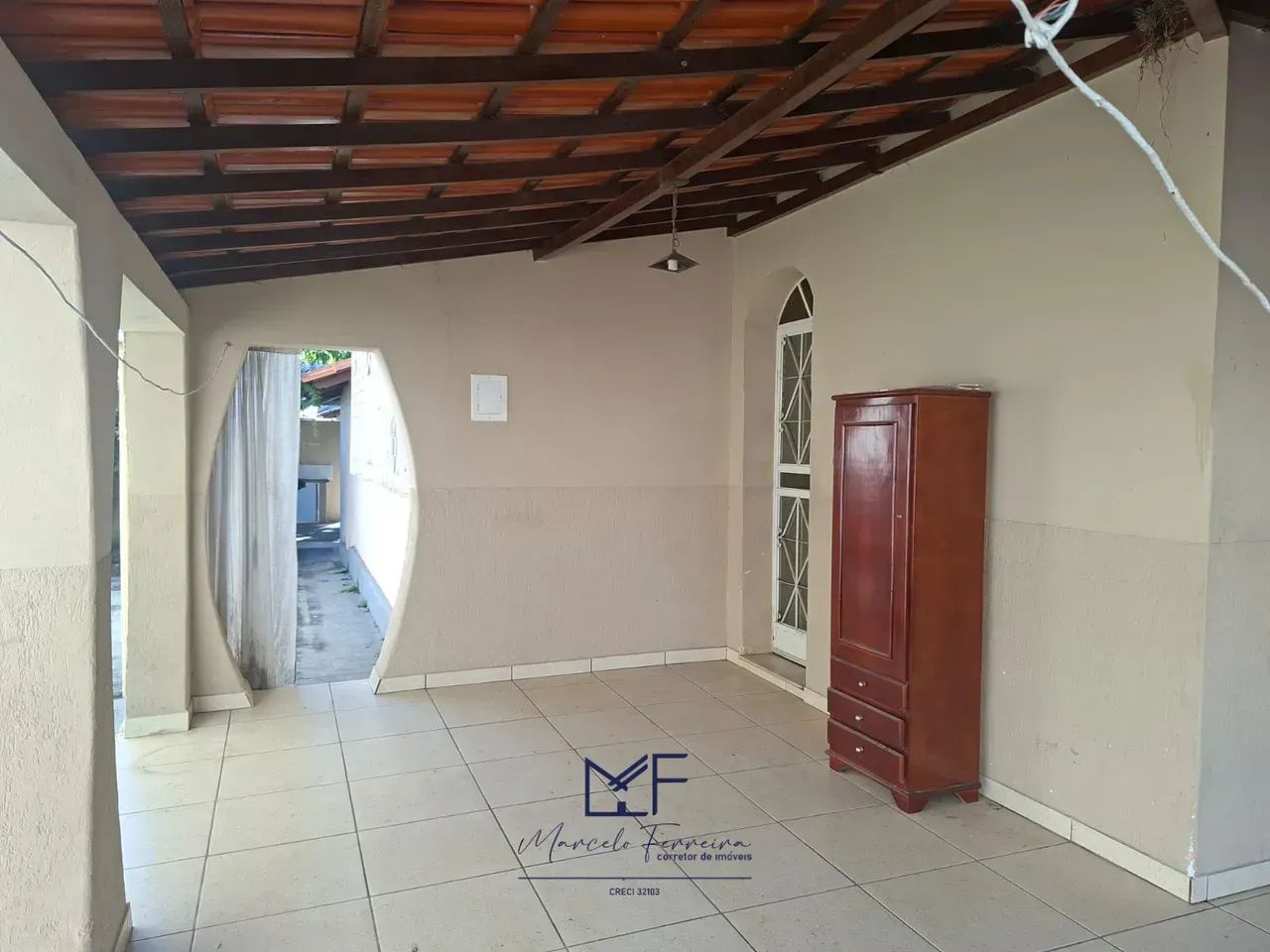 Excelente casa no Centro - Florestal - MG - Foto 3