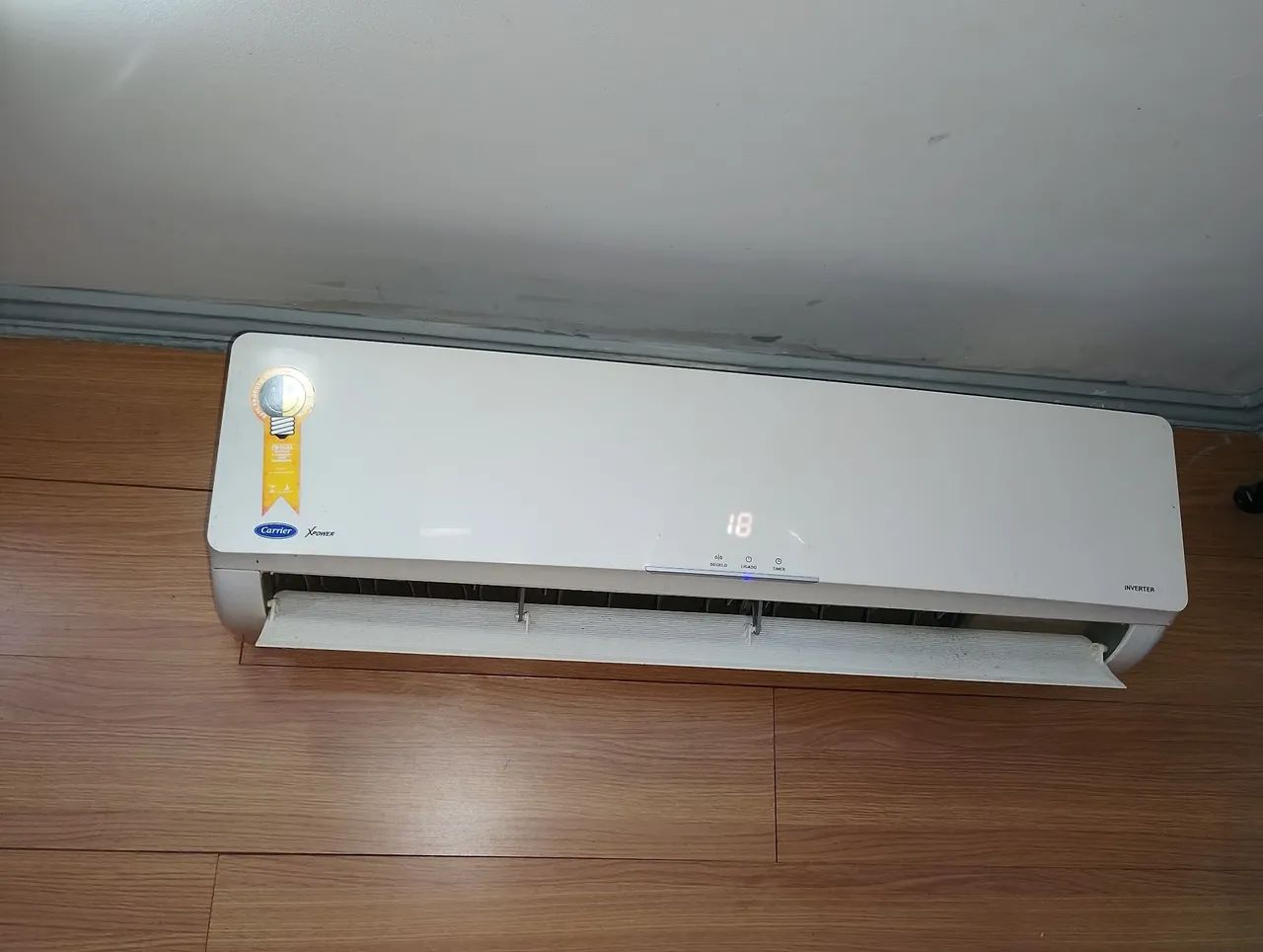 Desistalando hoje Ar condicionado split 22000  BTUs funcionando instalado e com tubulação 