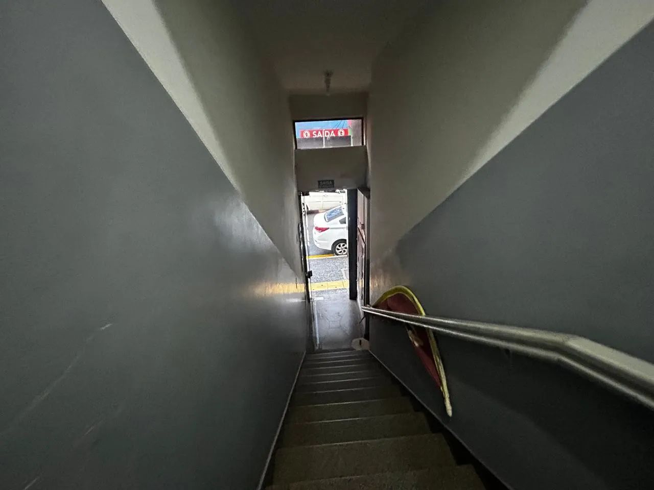 SALA COMERCIAL PARA LOCAÇÃO NO CENTRO - Foto 2