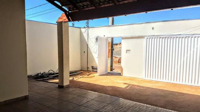 Linda casa no Mangabeiras com 03 quartos - Foto 3