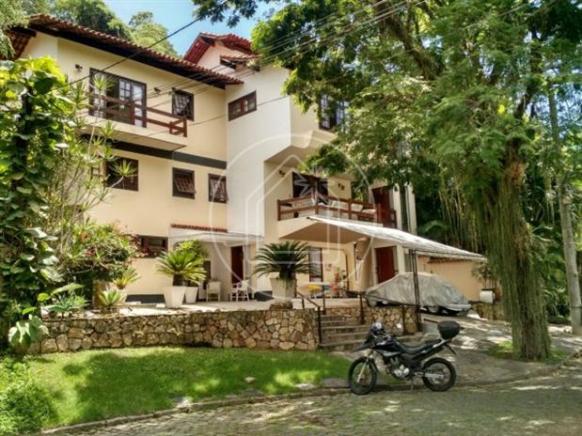 Casa à venda com 4 dormitórios em Itaipu, Niterói cod:818029
