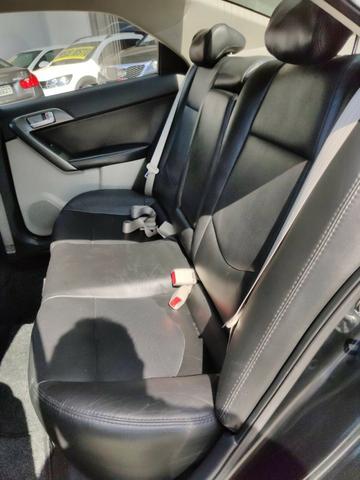Kia Motors Cerato - Foto 8