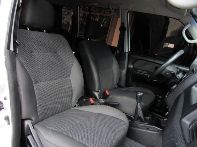 Mitsubishi Pajero TR4 GLS 4x4 Manual - 2012 - Foto 9