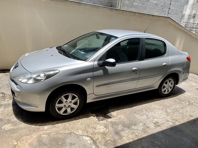 Peugeot 207 1.4 2012 sedan para locação APP/UBER/PARTICULAR ETC