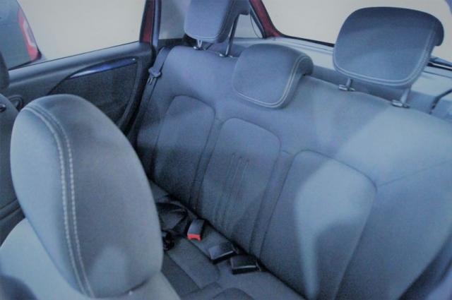 Fiat Punto 1.4 AtTractive Manual 2015 - Foto 8