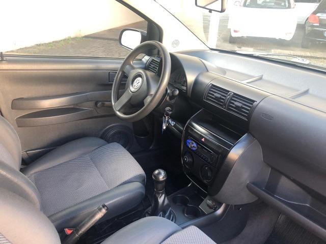 VW - Volkwagen - Fox 1.0 MI 8V Flex - Foto 3
