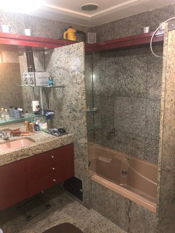 Apartamento um por andar 180m², 3 suítes, 3 vagas,"porteira fechada" - Foto 11