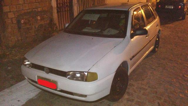Vendo gol 99 4 portas com GNV ( aceito cartão de crédito)