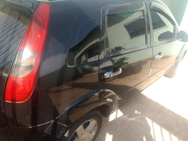 Ford Fiesta 2004/2005 - Foto 5
