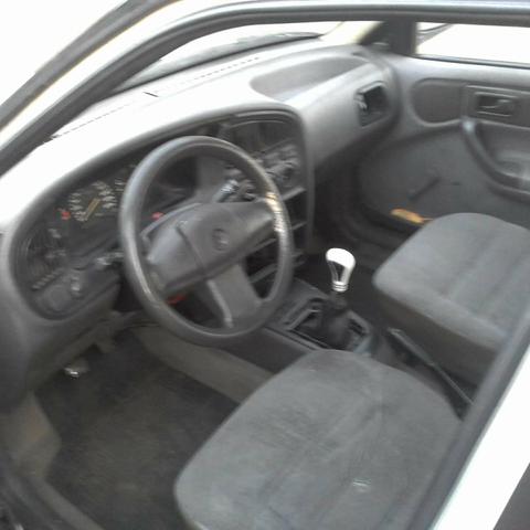 Vw pointer cli 1.8 motor AP com kit gaz ano 95 !!! ótimo preço!!! - Foto 8